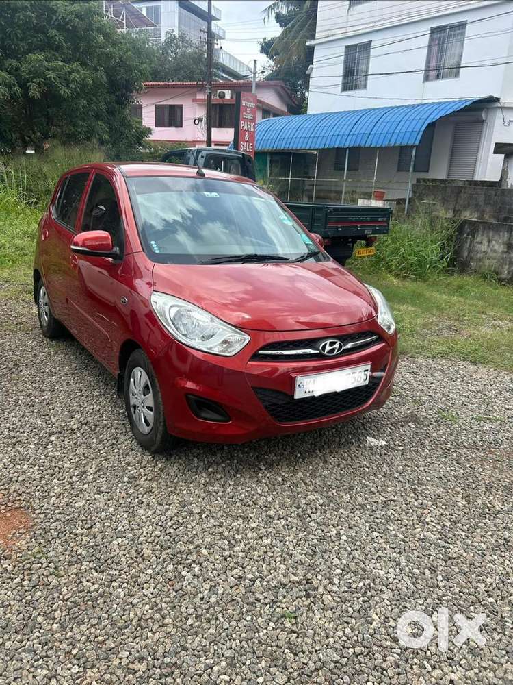Hyundai I10 Sportz Petrol 2011