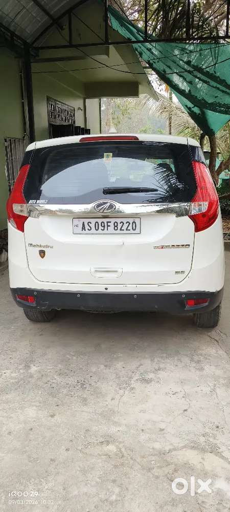 Mahindra Marazzo M6 Owned By Doctor