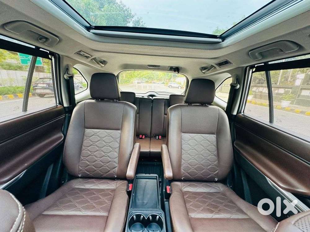 Toyota Innova Hycross 2.0 Zx Hybrid 7 Str, 2023, Petrol