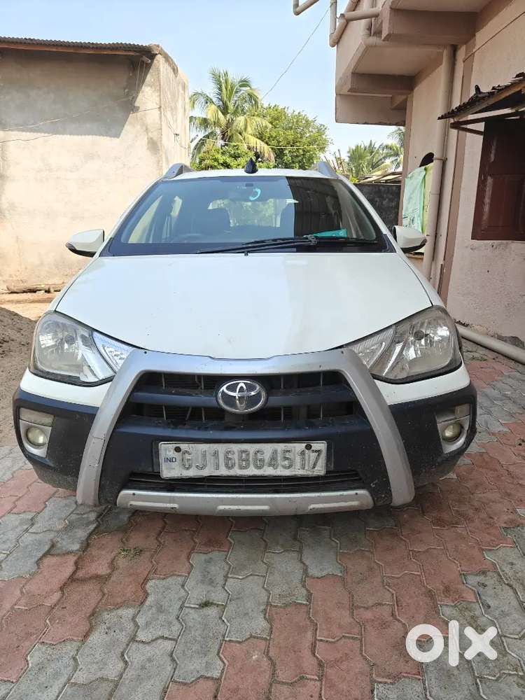 Toyota Etios Cross 2014 Variant