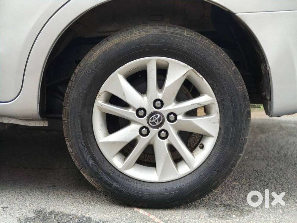 Toyota Innova Crysta 2.4 G Mt 8s, 2017, Diesel