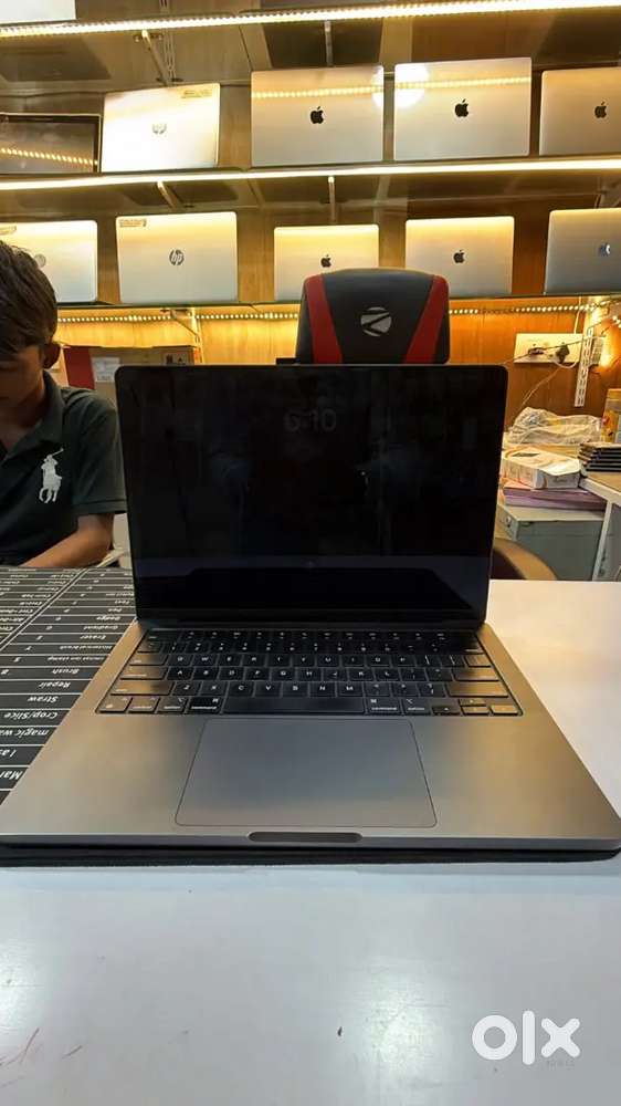 MacBook M3 pro