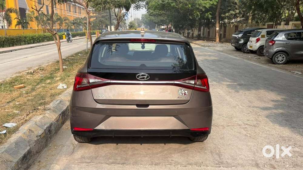Hyundai Petrol Manual 2021