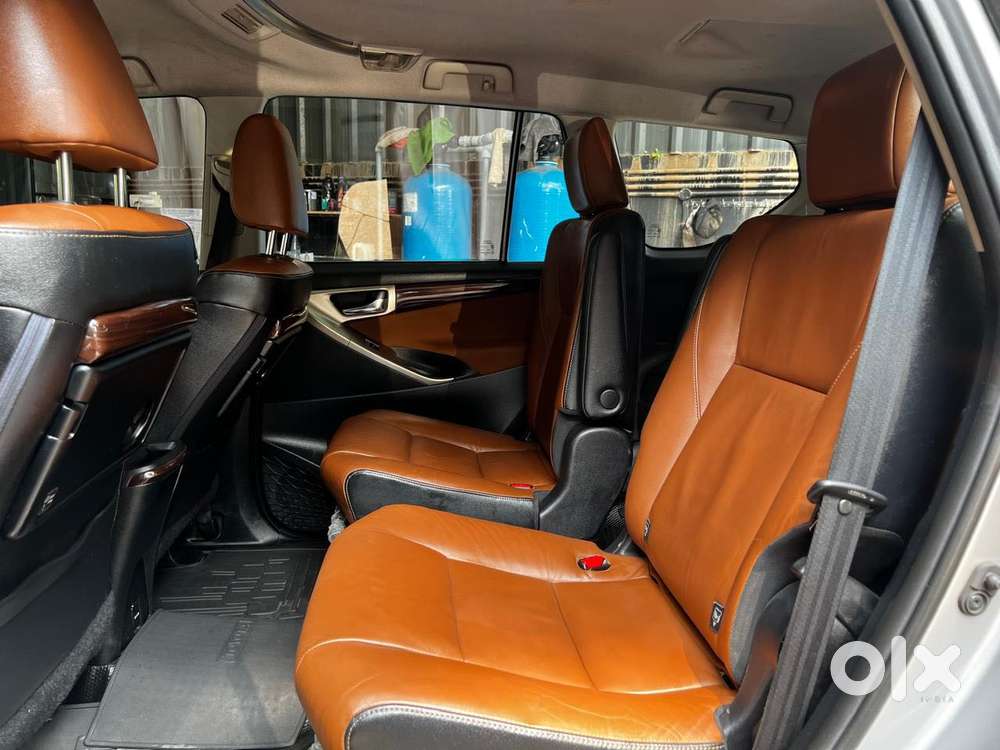 Toyota Innova Crysta 2.8z Automatic, 2016, Diesel