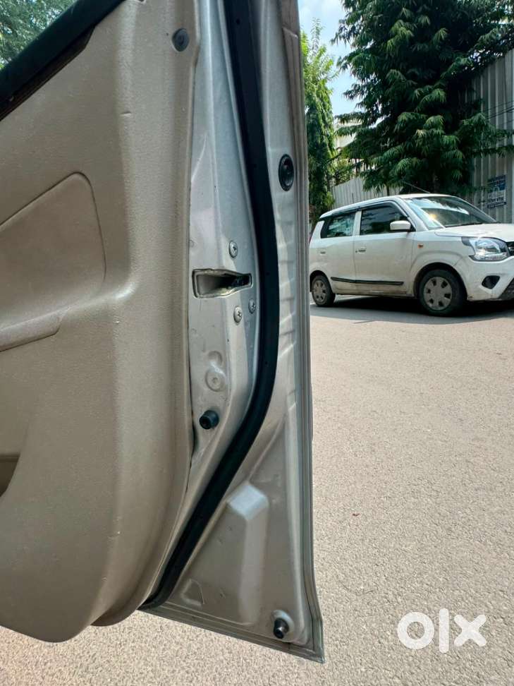 Maruti Suzuki Dzire 1.2 Vxi, 2015, Petrol