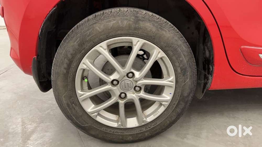 Maruti Suzuki Swift Amt Zxi, 2022, Petrol