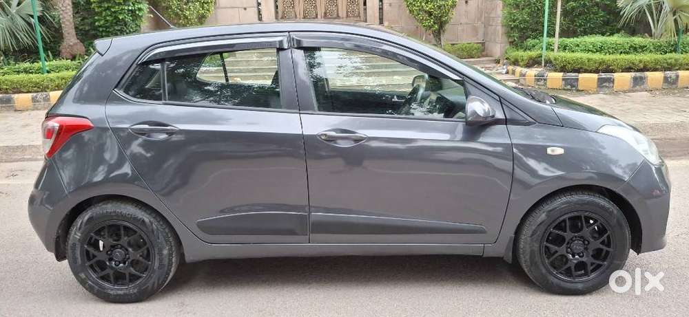 Hyundai Grand I10 Sportz Celebration Edition, 2017, Cng & Hybrids