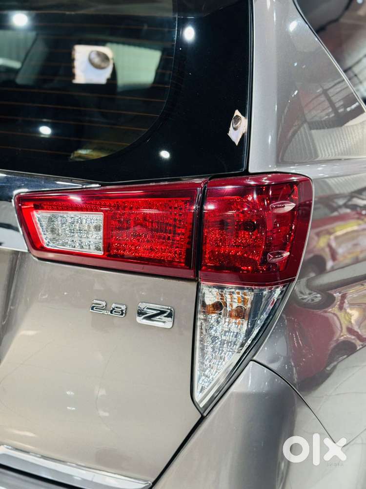 Toyota Innova Crysta 2.8 Z, 2016, Diesel