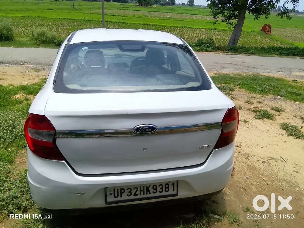 Ford Aspire Titanium Blu 2016