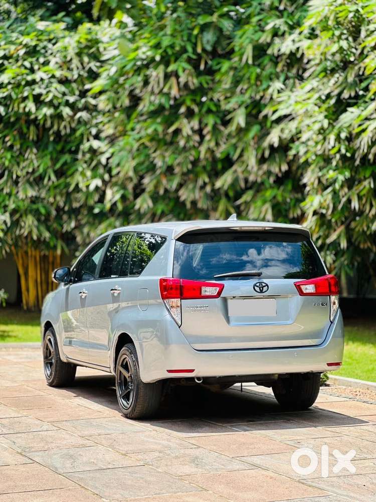 Toyota Innova Crysta 2.8z Automatic, 2017, Diesel