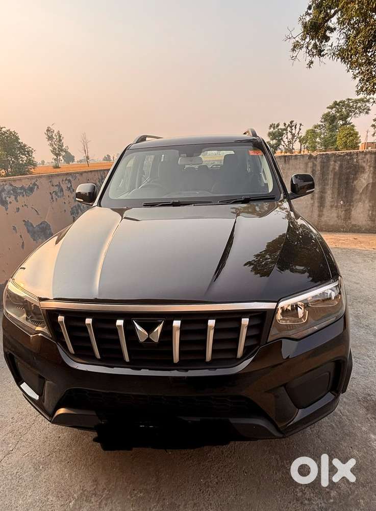 Mahindra Scorpio-n 2025 Petrol Manual