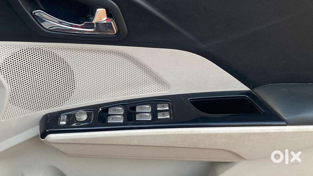 Mahindra Xuv300 W8 Option, 2022, Petrol