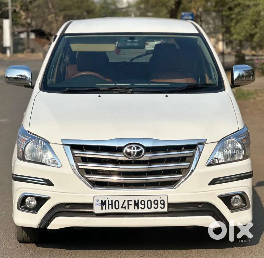 Toyota Innova 2012 Diesel Well Maintained