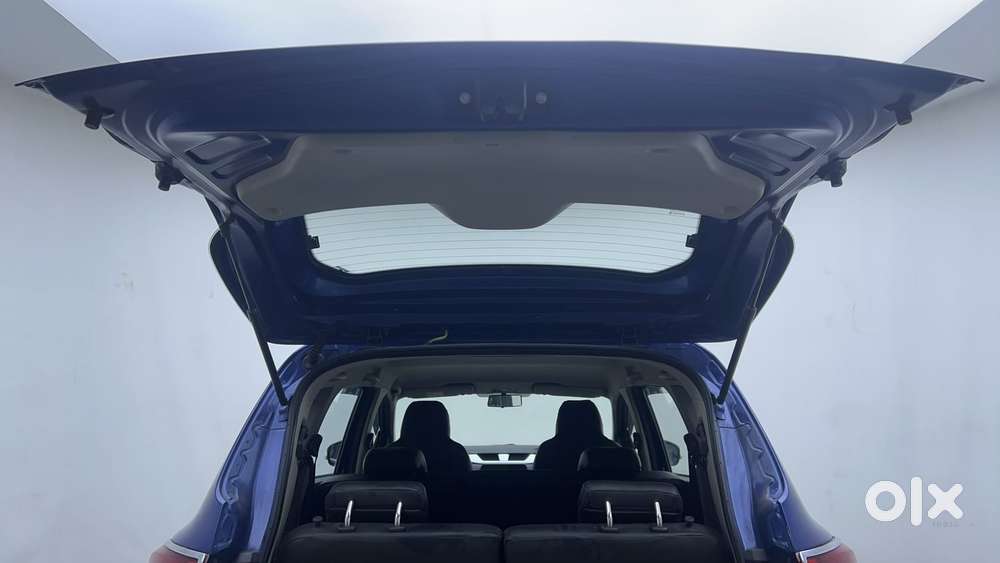 Renault Triber Rxz, 2020, Petrol
