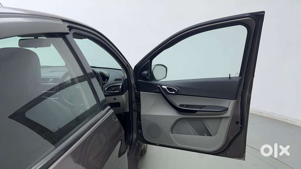 Tata Tiago Xz, 2018, Petrol