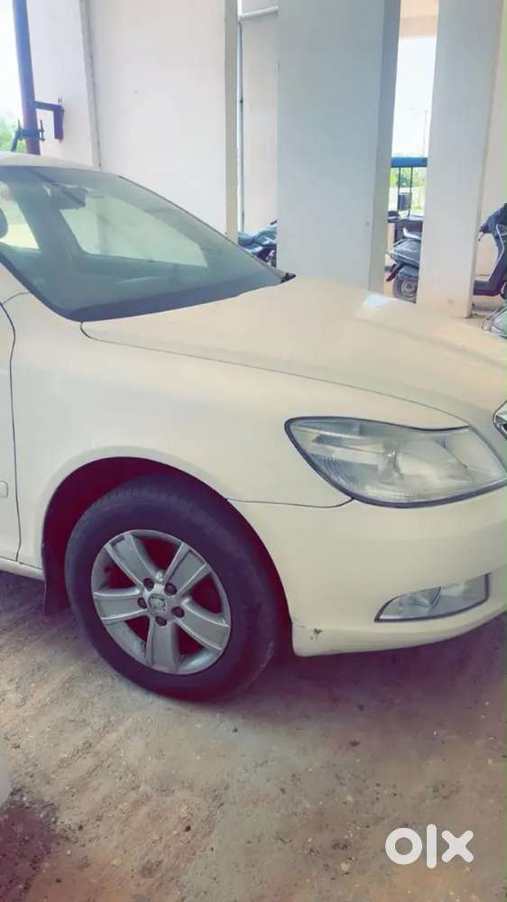 Skoda Laura Ambiente Tsi 2012 Model