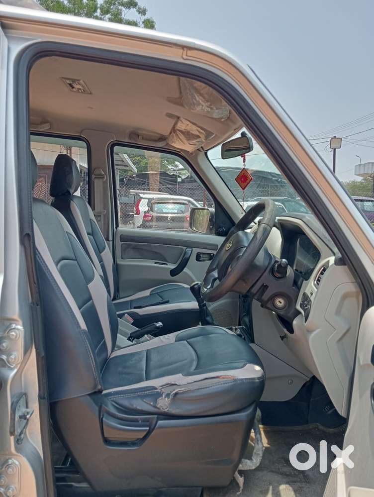 Mahindra Scorpio S6 Plus, 2016, Diesel