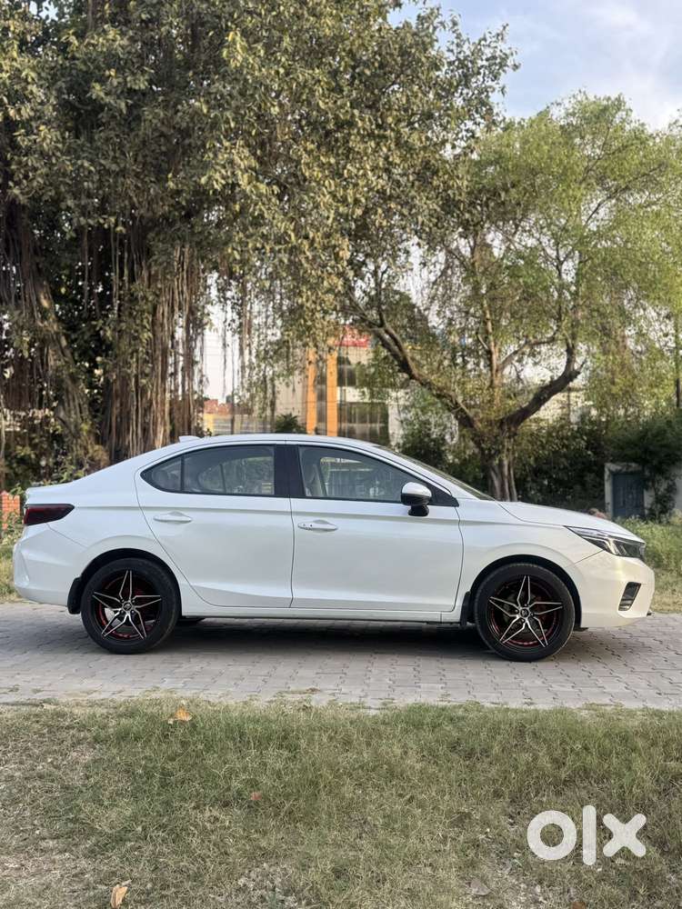 Honda City V Mt Exclusive, 2022, Petrol
