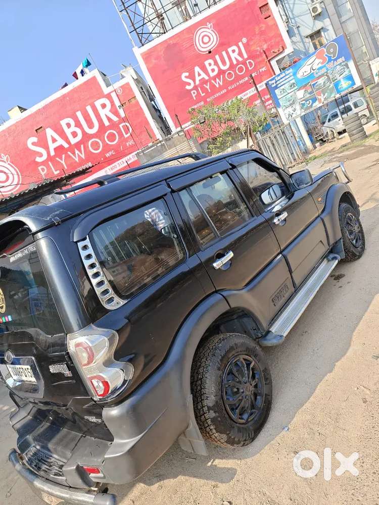 Mahindra Scorpio Diesel 2016 Variant S2