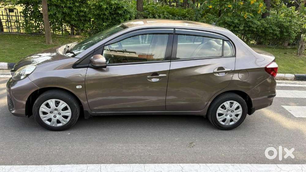 Honda Amaze E I-dtec, 2016, Petrol