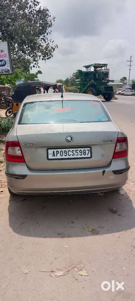 Skoda Rapid 2013 Diesel 123573 Km Driven