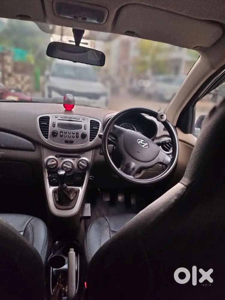 Hyundai I10 Sportz Petrol 2013