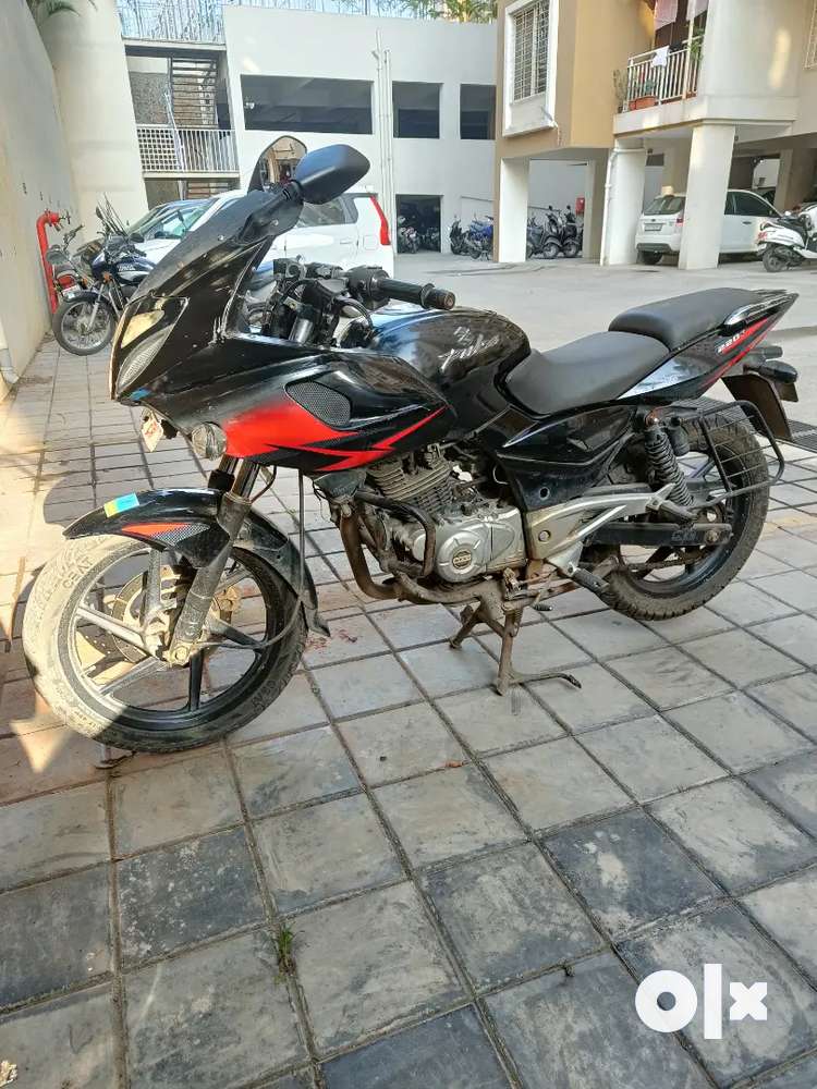 Olx pulsar clearance 220