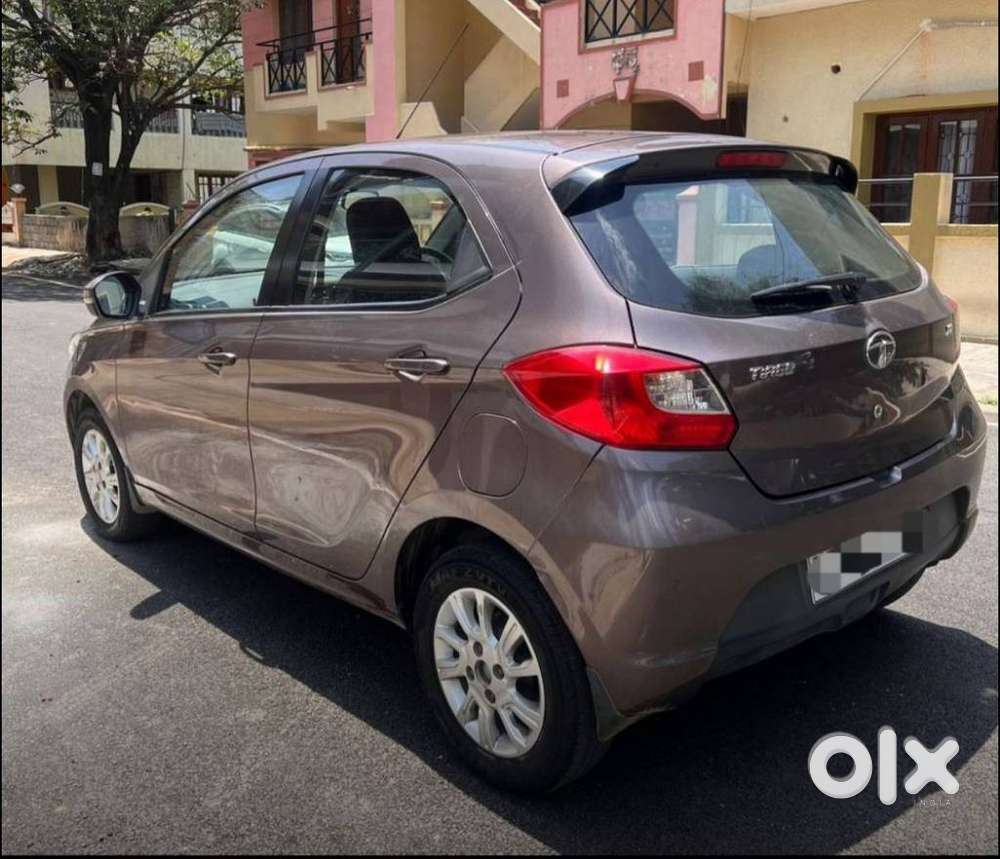 Tata Tiago 1.2 Revotron Xza, 2018, Petrol