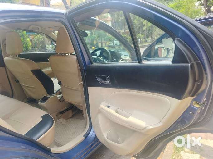 Maruti Suzuki Dzire 1.2 Vxi Amt, 2017, Petrol