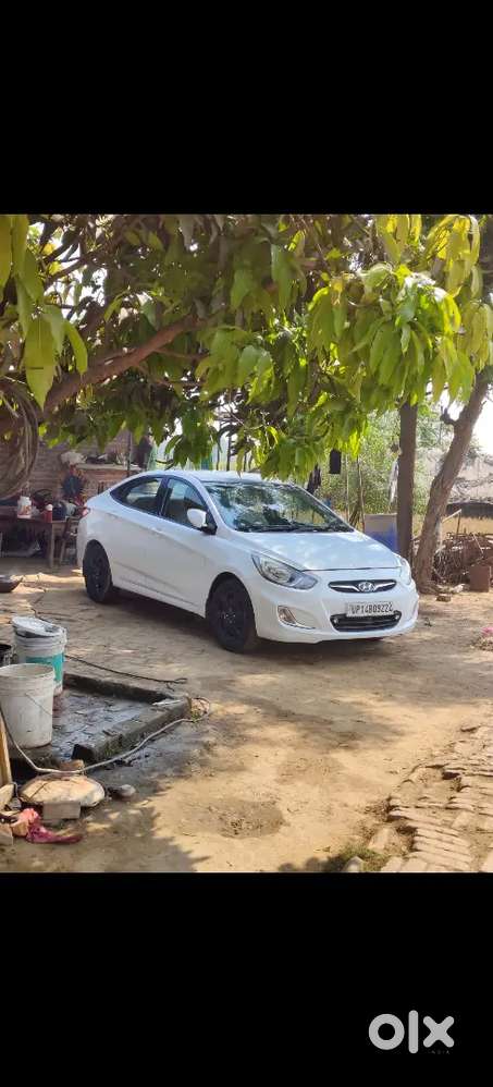 Hyundai Verna 2012