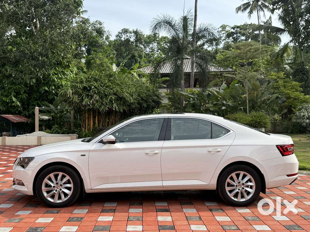Skoda Superb Lk 1.8 Tsi At, 2017, Petrol