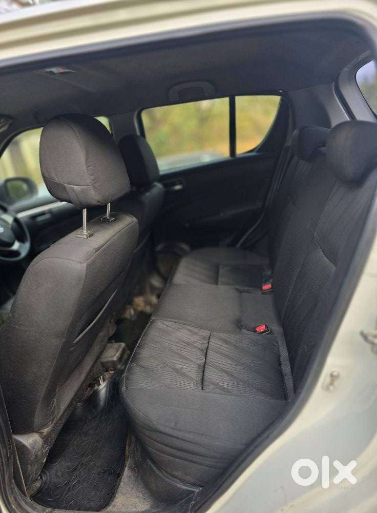 Maruti Suzuki Swift Vxi + Manual, 2014, Petrol