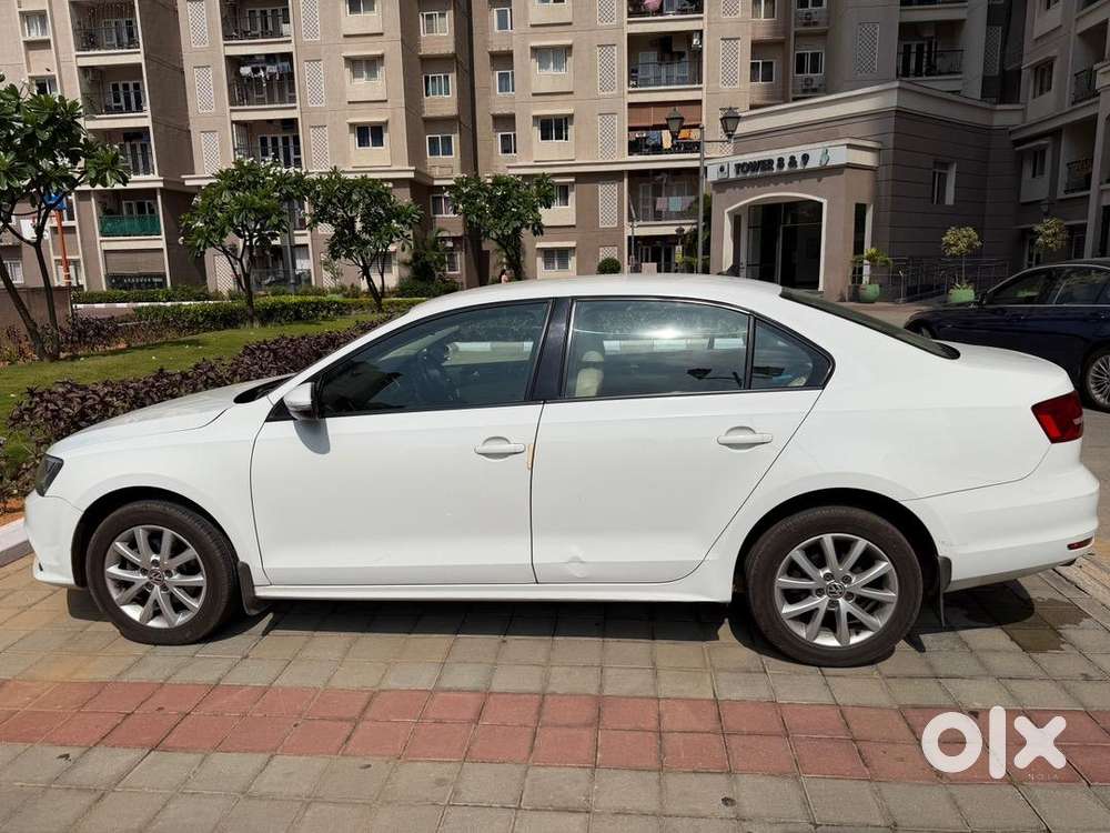 Volkswagen Jetta 2015 Diesel Well Maintained, Comes With 6 Airbags.