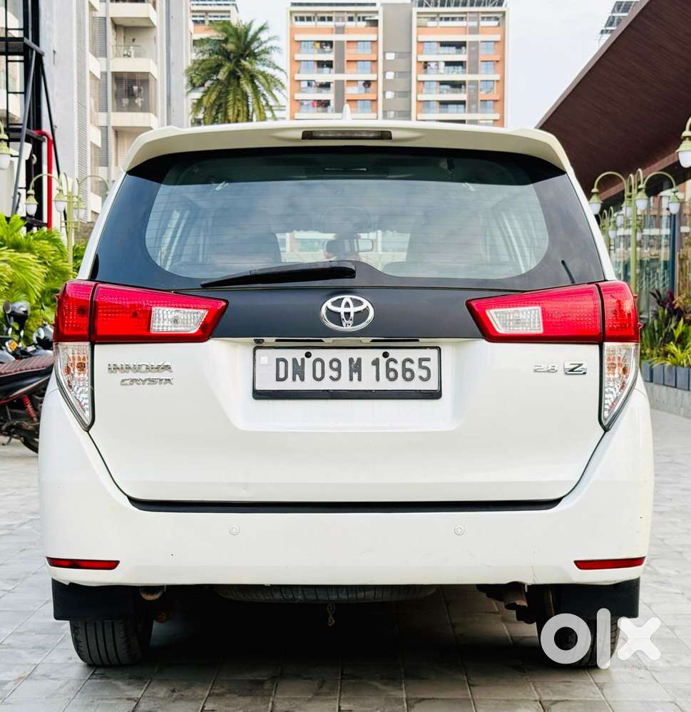 Toyota Innova Crysta 2.8z Automatic, 2017, Diesel