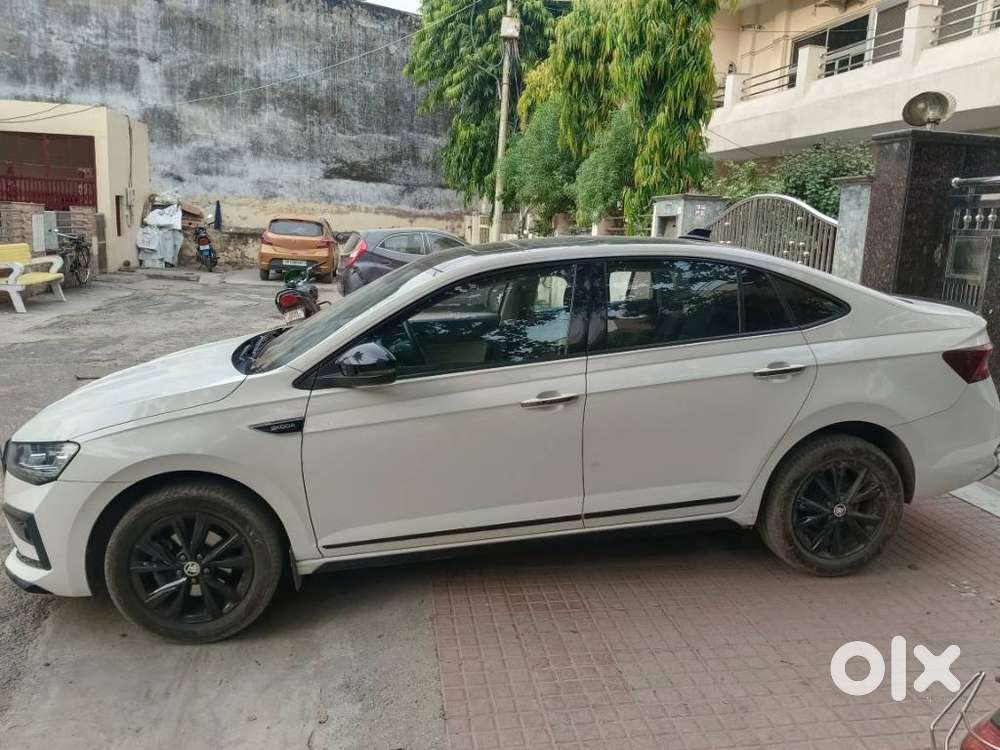 Skoda Slavia Style 1.0l Tsi Mt, 2025, Petrol