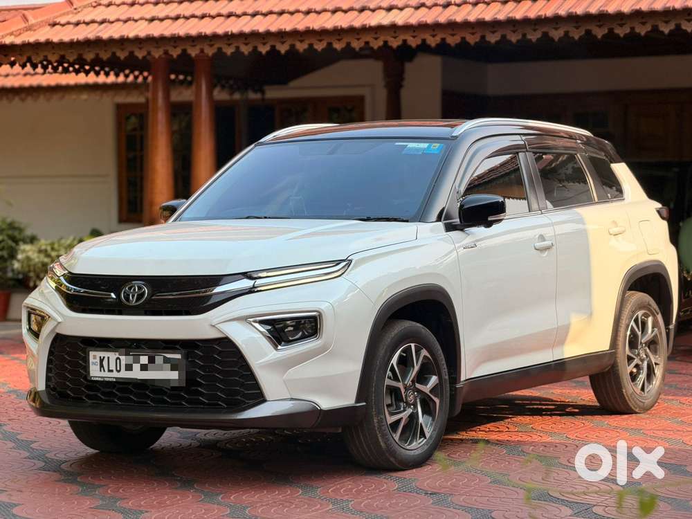 Toyota Urban Cruiser Hyryder 1.5 V Hybrid, 2023, Petrol