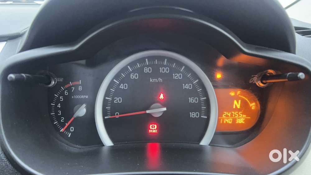 Maruti Suzuki Celerio Zxi Optional Amt, 2017, Petrol