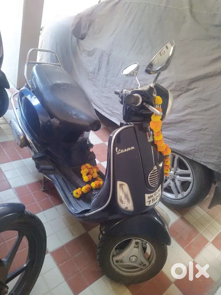 TVS Vespa top model Petrol Scooter 2015