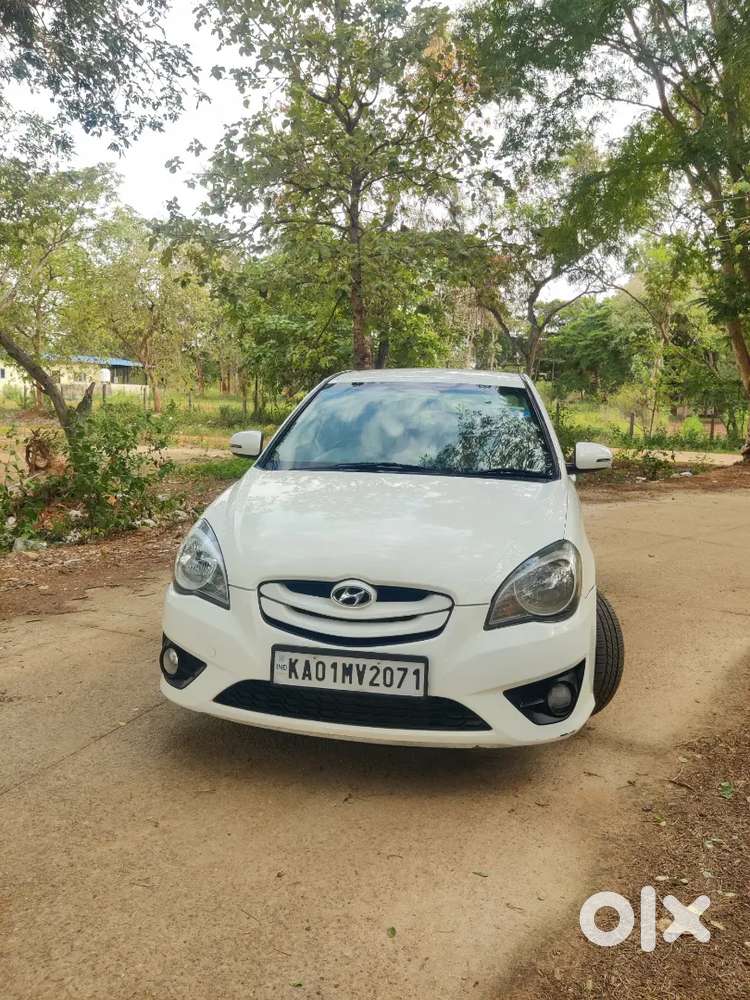 Hyundai Verna Sx Petrol 2010