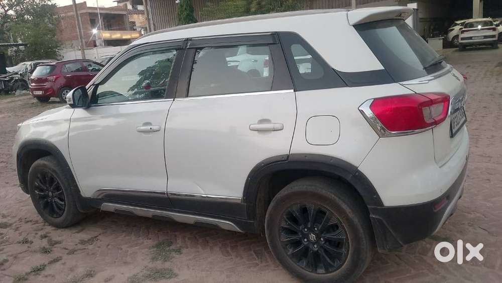 Maruti Suzuki Brezza 1.5 Zxi Smart Hybrid, 2020, Petrol