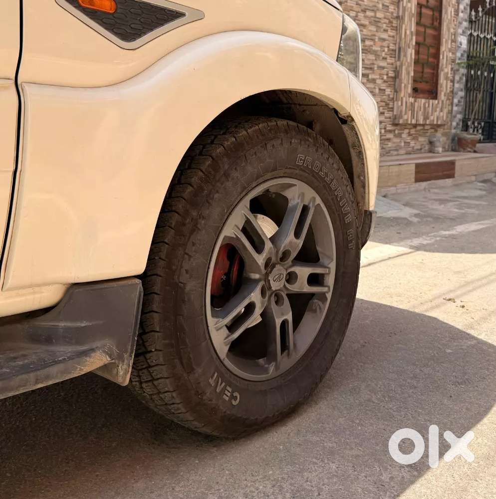 Mahindra Scorpio S10 2.2 Mhaw (4wd At 7str)