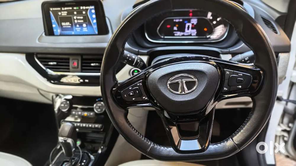 Tata Nexon Amt Diesel 2022 With Sunroof