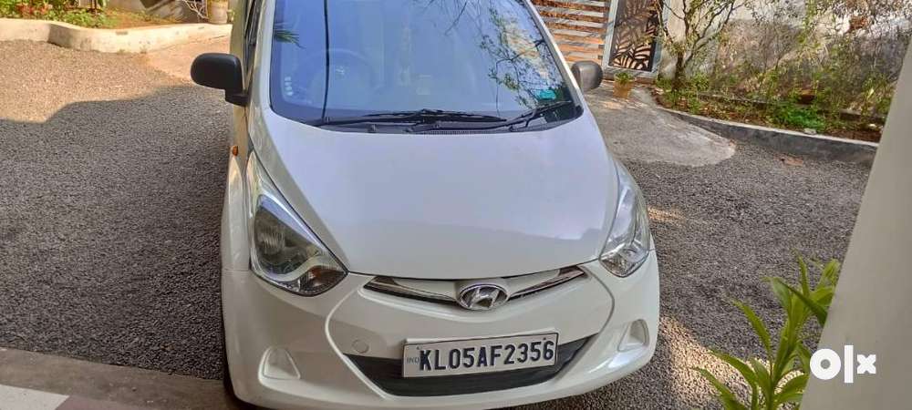Hyundai Eon in good condition with central locking music system