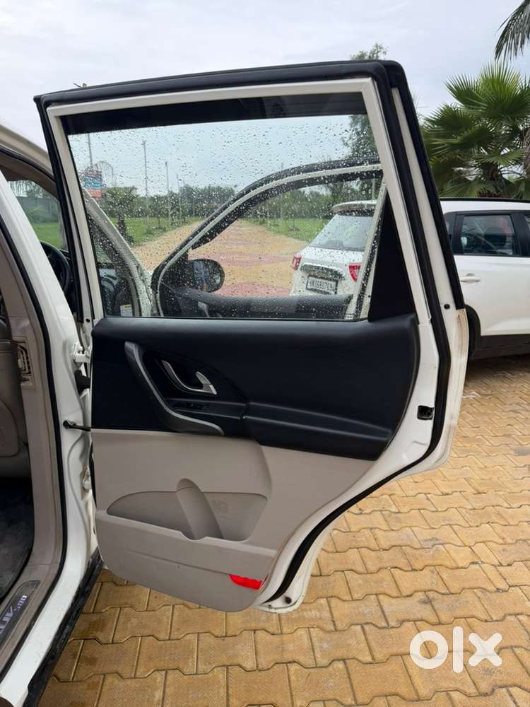 Mahindra Xuv500 Diesel 2017