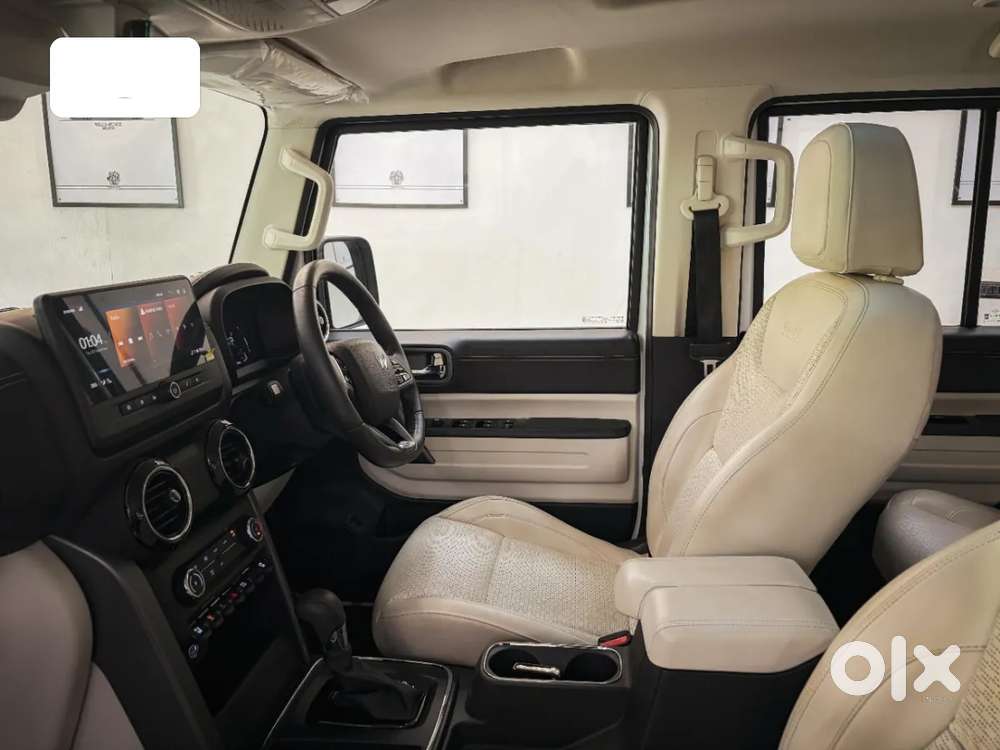 Mahindra Thar Roxx, 2024, Petrol
