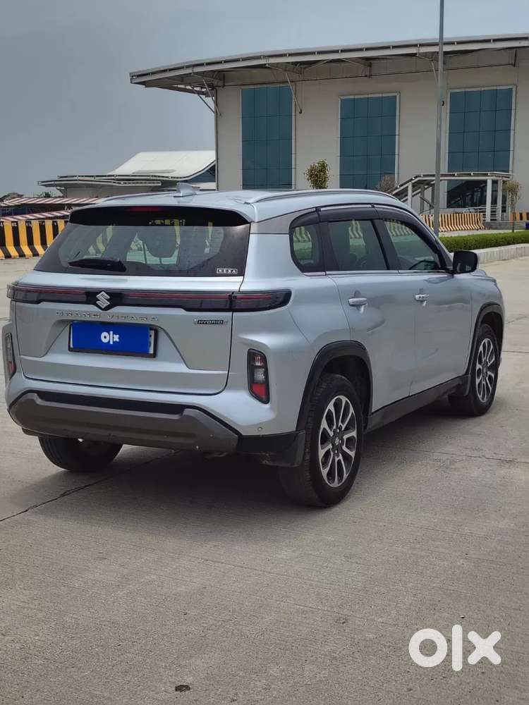 Maruti Suzuki Grand Vitara 1.5 Zeta Plus Intelligent Hybrid Ecvt, 20..