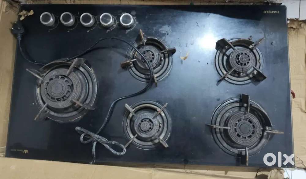 Gas stove 5 burner at 8000