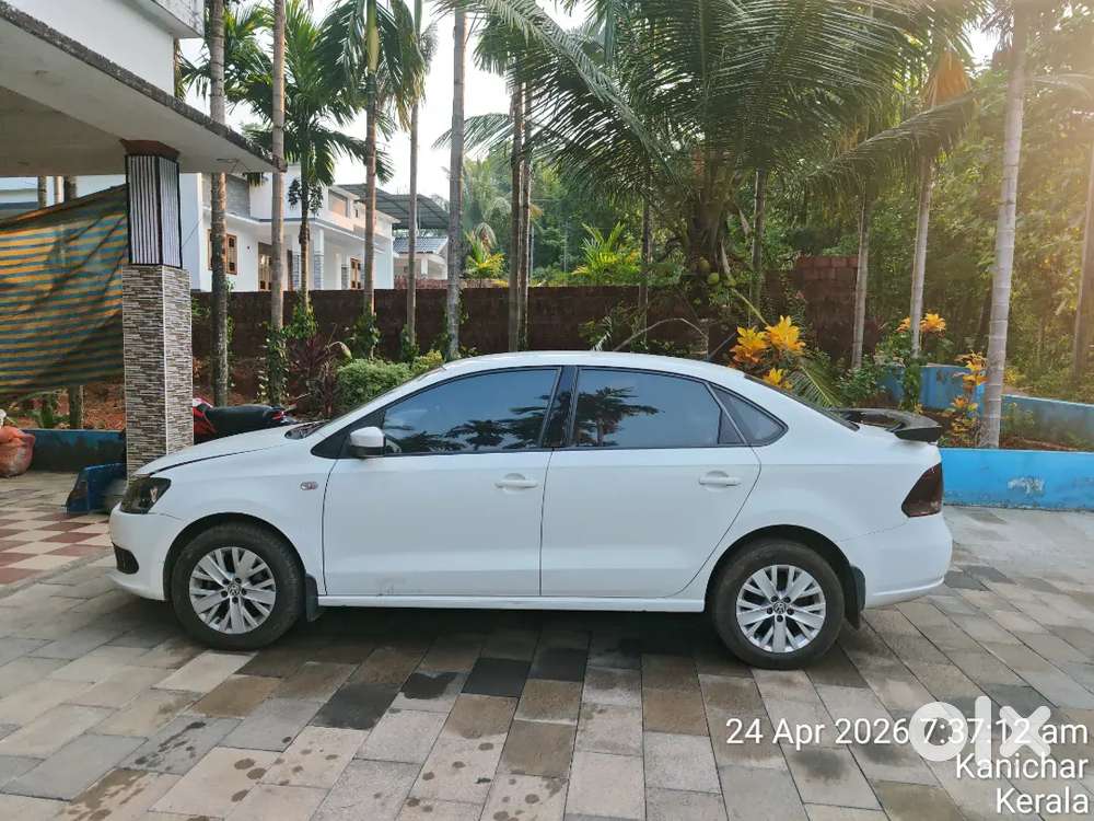 Volkswagen Vento Highline Petrol 2015