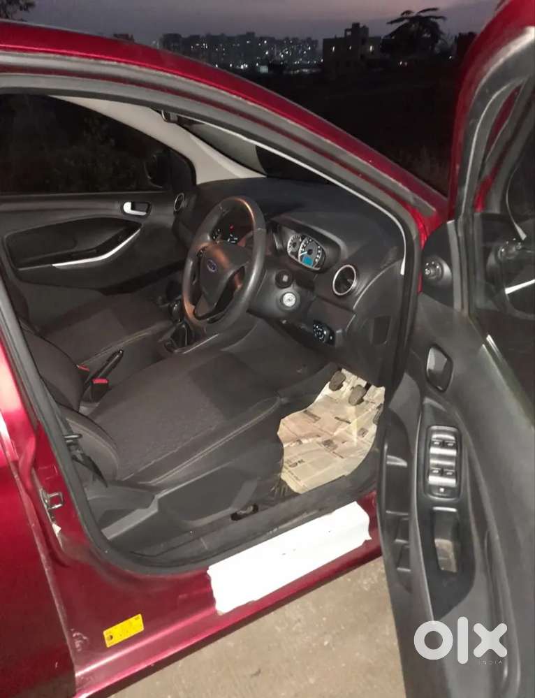 Ford Figo 2019 Petrol 21500 Km Driven Top Model Features,doctors Used
