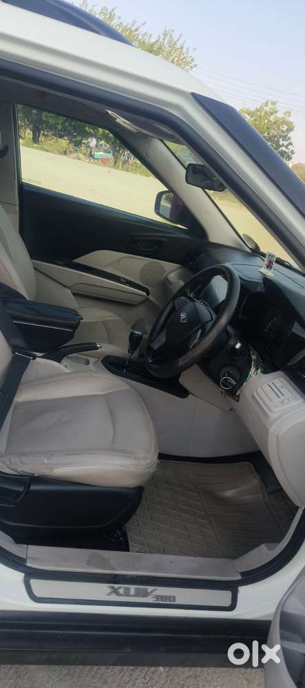 Mahindra Xuv300 W6, 2022, Petrol